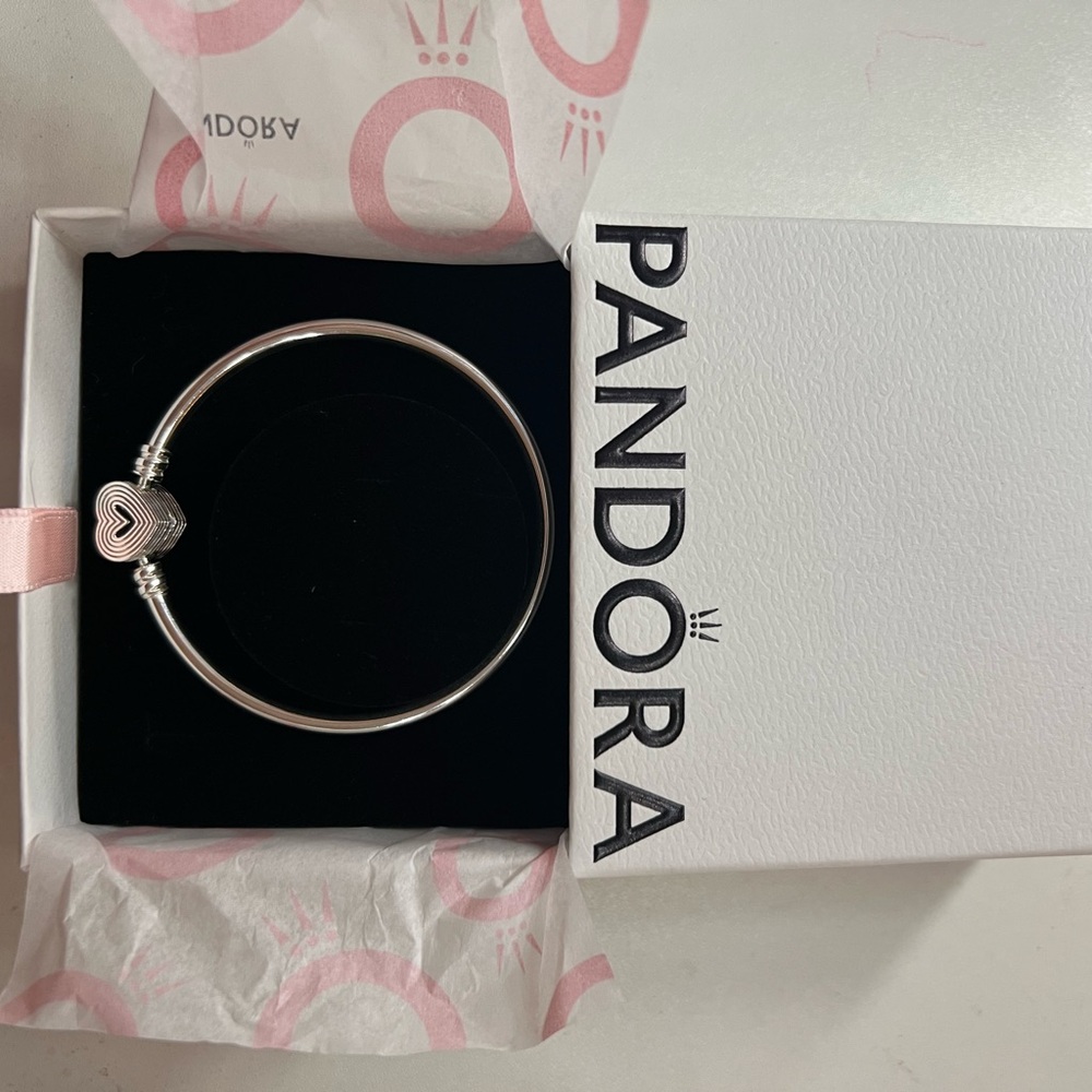 Pandora Silver Heart Bracelet - Picture 3 of 4